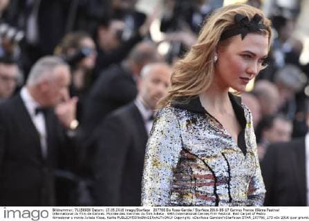 207766 De Rosa-Garcia Starface 2016-05-17 Cannes France 69ème Festival International du Film de Cannes. Montée des marches du film Julieta . 69th International Cannes Film Festival. Red Carpet of Pedro Almodovar s movie Julieta Kloss, Karlie  Copyright: xDexRosa-Garciax xStarfacex STAR_207766_173