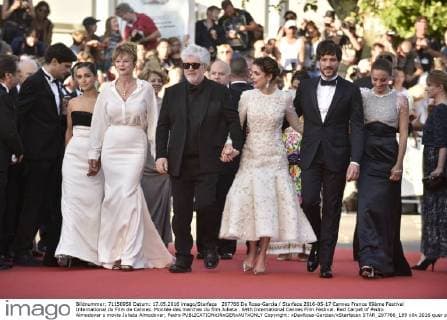 207766 De Rosa-Garcia Starface 2016-05-17 Cannes France 69ème Festival International du Film de Cannes. Montée des marches du film Julieta . 69th International Cannes Film Festival. Red Carpet of Pedro Almodovar s movie Julieta Almodovar, Pedro  Copyright: xDexRosa-Garciax xStarfacex STAR_207766_189