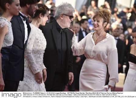 207766 De Rosa-Garcia Starface 2016-05-17 Cannes France 69ème Festival International du Film de Cannes. Montée des marches du film Julieta . 69th International Cannes Film Festival. Red Carpet of Pedro Almodovar s movie Julieta Almodovar, Pedro  Copyright: xDexRosa-Garciax xStarfacex STAR_207766_193