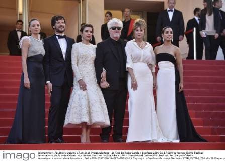 207766 De Rosa-Garcia Starface 2016-05-17 Cannes France 69ème Festival International du Film de Cannes. Montée des marches du film Julieta . 69th International Cannes Film Festival. Red Carpet of Pedro Almodovar s movie Julieta Almodovar, Pedro  Copyright: xDexRosa-Garciax xStarfacex STAR_207766_200