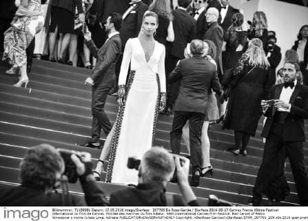 207766 De Rosa-Garcia Starface 2016-05-17 Cannes France 69ème Festival International du Film de Cannes. Montée des marches du film Julieta . 69th International Cannes Film Festival. Red Carpet of Pedro Almodovar s movie Julieta Lima, Adriana  Copyright: xDexRosa-Garciax xStarfacex STAR_207766_209