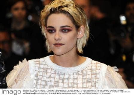 Kristen Stewart - 69. Internationales Filmfestival Cannes - Premiere - Personal Shopper - 17 05 2016 LoicThebaud Panoramic 