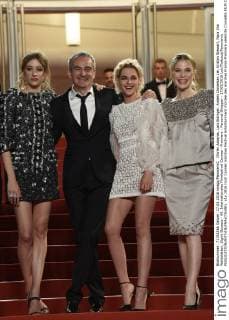 Olivier Assayas, Lars Eidinger, Anders Danielsen Lie, Kristen Stewart, Nora Von Waldstätten, Sigrid Bouaziz - 69. Internationales Filmfestival Cannes - Premiere - Personal Shopper - 17 05 2016 LoicThebaud Panoramic 