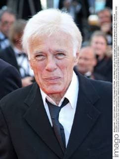 Guy Bedos arrives on the red carpet before the screening of the film Julieta at the 69th annual Cannes International Film Festival in Cannes, France on May 17, 2016.  CAN20160517850 DAVIDxSILPA