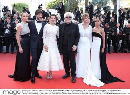 (From L to R) Michelle Jenner, Daniel Grao, Adriana Ugarte, Pedro Almodova and Emma Suarez arrive on the red carpet before the screening of the film Julieta at the 69th annual Cannes International Film Festival in Cannes, France on May 17, 2016.  CAN20160517854 DAVIDxSILPA