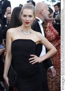 Julia Dietze attending the Julieta premiere during the 69th Cannes Film Festival at the Palais des Festivals in Cannes on May 17, 2016 Foto:xD.xBedrosianx xFuturexImage