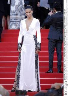 Adriana Lima attending the Julieta premiere during the 69th Cannes Film Festival at the Palais des Festivals in Cannes on May 17, 2016 Foto:xD.xBedrosianx xFuturexImage