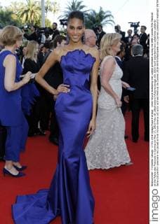 Cindy Bruna attending the Julieta premiere during the 69th Cannes Film Festival at the Palais des Festivals in Cannes on May 17, 2016 Foto:xD.xBedrosianx xFuturexImage