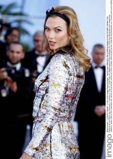 Karlie Kloss attending the Julieta premiere during the 69th Cannes Film Festival at the Palais des Festivals in Cannes on May 17, 2016 Foto:xD.xBedrosianx xFuturexImage