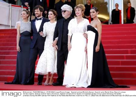Spanish actress Michelle Jenner, Spanish actor Daniel Grao, Spanish actress Adriana Ugarte, Spanish director Pedro Almodovar, Spanish actress Emma Suarez and Spanish actress Inma Cuesta attending the Julieta premiere during the 69th Cannes Film Festival at the Palais des Festivals in Cannes on May 17, 2016 Foto:xD.xBedrosianx xFuturexImage