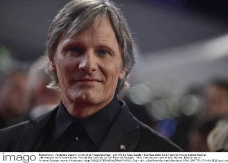 207770 De Rosa-Garcia Starface 2016-05-17 Cannes France 69ème Festival International du Film de Cannes. Montée des marches du film Personal Shopper . 69th International cannes Film festival. Red Carpet of Personal Shopper movie. Mortensen, Viggo  Copyright: xDexRosa-Garciax xStarfacex STAR_207770_070