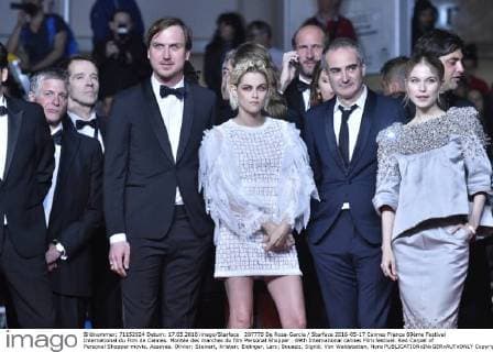 207770 De Rosa-Garcia Starface 2016-05-17 Cannes France 69ème Festival International du Film de Cannes. Montée des marches du film Personal Shopper . 69th International cannes Film festival. Red Carpet of Personal Shopper movie. Assayas, Olivier; Stewart, Kristen; Eidinger, Lars; Bouaziz, Sigrid; Von Waldstatten, Nora  Copyright: xDexRosa-Garciax xStarfacex STAR_207770_080