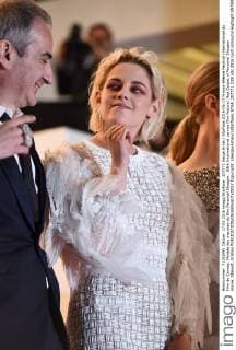 207771 Serge Arnal Starface 2016-05-17 France 69ème Festival International du Film de Cannes. Montée des marches du film Personal Shopper . 69th International cannes Film festival. Red Carpet of Personal Shopper movie. Stewart, Kristen  Copyright: xSergexArnalx xStarfacex STAR_207771_028