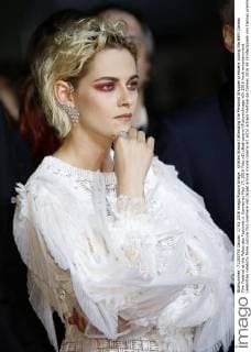 Kristen Stewart attending the Personal Shopper premiere during the 69th Cannes Film Festival at the Palais des Festivals in Cannes on May 17, 2016 Foto:xD.xBedrosianx xFuturexImage