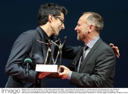 Jose Carlos Martinez Garcia (L), artistic director at Compania Nacional de Danza (Spain), and choreographer Johan Inger awarded with the Best Choreographer prize for the Carmen, Compania Nacional de Danza (Spain), and One on One (the Netherlands Dance Theatre) ballets, during the 2016 Benois de la Danse awards ceremony on the New Stage of the Bolshoi Theatre in Moscow, Russia, May 17, 2016. Sergei Bobylev TASS  TS0237B8