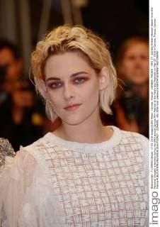 Cannes, France - CANNES, FRANCE - MAY 17: actress Kristen Stewart depart from the Personal Shopper premiere during the 69th annual Cannes Film Festival at the Palais des Festivals on May 17, 2016 in Cannes, France. Cannes France - ZUMAi09_