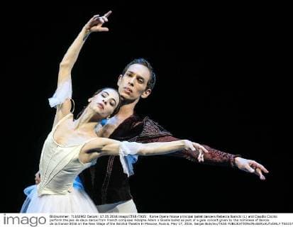 Rome Opera House principal ballet dancers Rebecca Bianchi (L) and Claudio Cocino perform the pas de deux dance from French composer Adolphe Adam s Giselle ballet as part of a gala concert given by the nominees of Benois de la Danse-2016 on the New Stage of the Bolshoi Theatre in Moscow, Russia, May 17, 2016. Sergei Bobylev TASS  TS0237EA