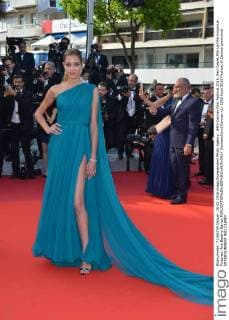 69th Cannes Film Festival 2016, Red Carpet film La Fille Inconnue . Pictured: Ana Beatriz Barros  SimonexComi Cannes