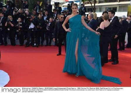 69th Cannes Film Festival 2016, Red Carpet film La Fille Inconnue . Pictured: Ana Beatriz Barros  SimonexComi Cannes