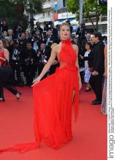 69th Cannes Film Festival 2016, Red Carpet film La Fille Inconnue . Pictured: Rosie Huntington-Whiteley  SimonexComi Cannes