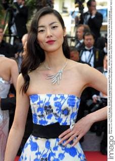 69th Cannes Film Festival 2016, Red Carpet film La fille inconnue . Pictured: Liu Wen  AlbertoxTerenghi Cannes
