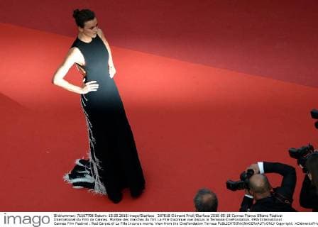 207818 Clément Prioli Starface 2016-05-18 Cannes France 69ème Festival International du Film de Cannes. Montée des marches du film La Fille Inconnue vue depuis la Terrasse CinéFondation. 69th International Cannes Film Festival . Red Carpet of La Fille Inconue movie, View from the CineFondation Terrass  Copyright: xClémentxPriolix STAR_207818_017