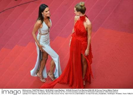 207818 Clément Prioli Starface 2016-05-18 Cannes France 69ème Festival International du Film de Cannes. Montée des marches du film La Fille Inconnue vue depuis la Terrasse CinéFondation. 69th International Cannes Film Festival . Red Carpet of La Fille Inconue movie, View from the CineFondation Terrass Ambrosio, Alessandra; Huntington-Whiteley, Rosie  Copyright: xClémentxPriolix STAR_207818_045