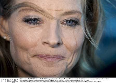 Money Monster Filmpremiere in Madrid American actress and director Jodie Foster during the premiere of the American Film Money Monster at the Roof of the Torre Picasso in Madrid. May 18 2016.  (201605018025)