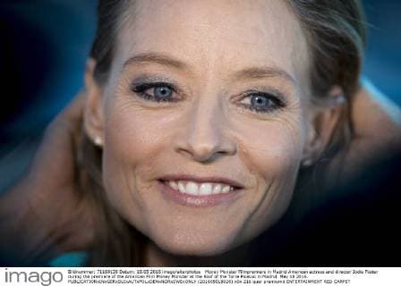 Money Monster Filmpremiere in Madrid American actress and director Jodie Foster during the premiere of the American Film Money Monster at the Roof of the Torre Picasso in Madrid. May 18 2016.  (201605018026)