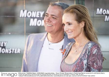 Money Monster Filmpremiere in Madrid Juan Ramon Lucas and his wife Sandra Ibarra during the premiere of the American Film Money Monster at the Roof of the Torre Picasso in Madrid. May 18 2016.  (201605018055)