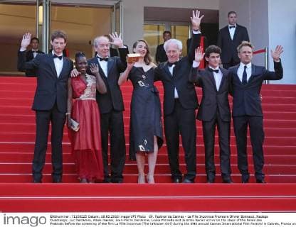 69. Festival de Cannes - La Fille Inconnue Premiere Olivier Bonnaud, Nadege Ouedraogo, Luc Dardenne, Adele Haenel, Jean-Pierre Dardenne, Louka Minnella and Jeremie Renier arrive on the steps of the Palais des Festivals before the screening of the film La Fille Inconnue (The Unknown Girl) during the 69th annual Cannes International Film Festival in Cannes, France on May 18, 2016.  CAN20160518811 DAVIDxSILPA