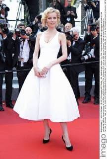 69. Festival de Cannes - La Fille Inconnue Premiere Eva Herzigova arrives on the red carpet before the screening of the film La Fille Inconnue (The Unknown Girl) at the 69th annual Cannes International Film Festival in Cannes, France on May 18, 2016.  CAN20160518828 DAVIDxSILPA
