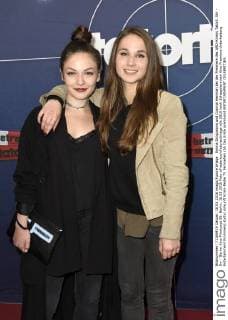 Emma Drogunova und Cosima Henman bei der Premiere des ARD-Krimis Tatort: Wir - Ihr - Sie im Kino Filmkunst 66. Berlin, 18.05.2016 Foto:xFredericx xFuturexImage