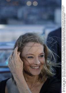 Money Monster Filmpremiere in Madrid Jodie Foster attend the premiere of Monster Money at the roof of the Picasso Building in Madrid - 18 05 2016 
