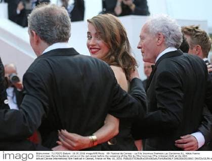 69. Festival de Cannes - La Fille Inconnue Premiere Luc Dardenne (L), Adele Haenel (C) and Jean-Pierre Dardenne arrive on the red carpet before the screening of the film La Fille Inconnue (The Unknown Girl) at the 69th annual Cannes International Film Festival in Cannes, France on May 18, 2016.  CAN20160518861 DAVIDxSILPA