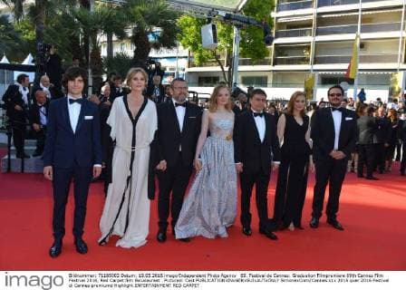 69. Festival de Cannes: Graduation Filmpremiere 69th Cannes Film Festival 2016, Red Carpet film Bacalaureat . Pictured: Cast  SimonexComi Cannes