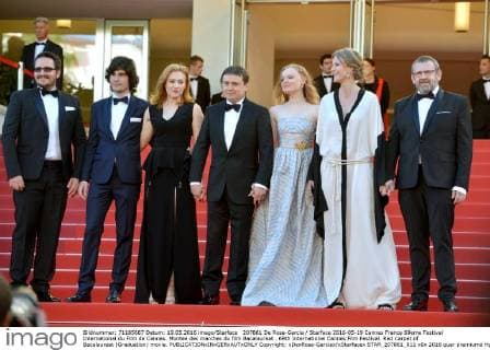 207861 De Rosa-Garcia Starface 2016-05-19 Cannes France 69eme Festival International du Film de Cannes. Montee des marches du film Bacalaureat . 69th International Cannes Film Festival. Red Carpet of Bacalaureat (Graduation) movie.  Copyright: xDexRosa-Garciax xStarfacex STAR_207861_011