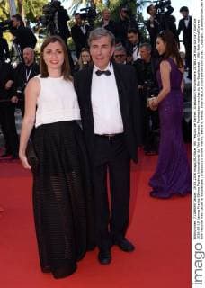 69. Festival de Cannes: Graduation Filmpremiere 207861 De Rosa-Garcia Starface 2016-05-19 Cannes France 69eme Festival International du Film de Cannes. Montee des marches du film Bacalaureat . 69th International Cannes Film Festival. Red Carpet of Bacalaureat (Graduation) movie. Menez, Bernard; Menez, Elisa  Copyright: xDexRosa-Garciax xStarfacex STAR_207861_014