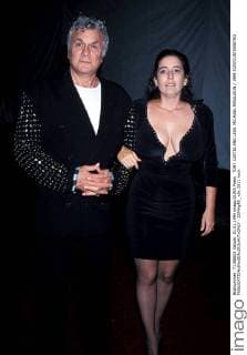 TONY CURTIS AND LISA. MICHAEL FERGUSON 1994.TONYCURTISRETRO - ZUMAg49_