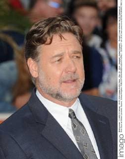 May 19, 2016 - England, United Kingdom - Russell Crowe attends the UK Premiere of Nice Guys at Odeon Leciester Square. United Kingdom - ZUMAs147
