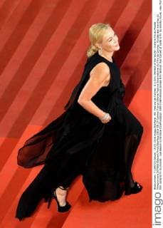 69. Festival de Cannes: It s Only the End of the World - Juste la Fin du Monde Filmpremiere 207866 Clément Prioli Starface 2016-05-19 Cannes France 69ème Festival International du Film de Cannes. Montée des marches du film Juste la fin du monde , vue depuis la terrasse Cinefondation. 69th International cannes Film festival. Red Carpet of Juste la fin du monde movie, view from CineFondation Terrass. Beart, Emmanuelle  Copyright: xClémentxPriolix STAR_207866_006