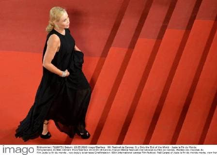 69. Festival de Cannes: It s Only the End of the World - Juste la Fin du Monde Filmpremiere 207866 Clément Prioli Starface 2016-05-19 Cannes France 69ème Festival International du Film de Cannes. Montée des marches du film Juste la fin du monde , vue depuis la terrasse Cinefondation. 69th International cannes Film festival. Red Carpet of Juste la fin du monde movie, view from CineFondation Terrass. Beart, Emmanuelle  Copyright: xClémentxPriolix STAR_207866_007