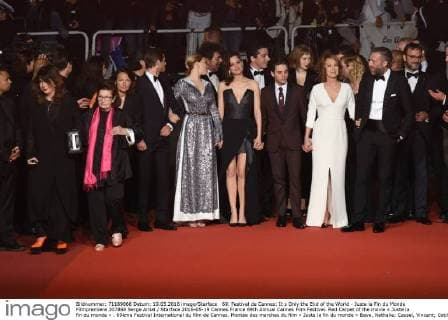 69. Festival de Cannes: It s Only the End of the World - Juste la Fin du Monde Filmpremiere 207868 Serge Arnal Starface 2016-05-19 Cannes France 69th Annual Cannes Film Festival. Red Carpet of the movie « Juste la fin du monde » . 69ème Festival International du film de Cannes. Montée des marches du film « Juste la fin du monde » Baye, Nathalie; Cassel, Vincent; Cotillard, Marion; Ulliel, Gaspard; Seydoux, Léa; Dolan, Xavier  Copyright: xSergexArnalx xStarfacex STAR_207868_026