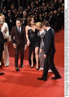 69. Festival de Cannes: It s Only the End of the World - Juste la Fin du Monde Filmpremiere 207868 Serge Arnal Starface 2016-05-19 Cannes France 69th Annual Cannes Film Festival. Red Carpet of the movie « Juste la fin du monde » . 69ème Festival International du film de Cannes. Montée des marches du film « Juste la fin du monde » Cotillard, Marion; Ulliel, Gaspard; Seydoux, Léa; Dolan, Xavier  Copyright: xSergexArnalx xStarfacex STAR_207868_046