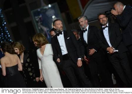 69. Festival de Cannes: It s Only the End of the World - Juste la Fin du Monde Filmpremiere 207867 De Rosa-Garcia Starface 2016-05-19 Cannes France 69ème Festival International du Film de Cannes. Montée des marches du film Juste la fin du monde . 69th International cannes Film festival. Red Carpet of Juste la fin du monde movie. Baye, Nathalie; Cassel, Vincent  Copyright: xDexRosa-Garciax xStarfacex STAR_207867_029