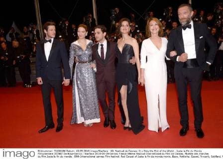 69. Festival de Cannes: It s Only the End of the World - Juste la Fin du Monde Filmpremiere 207867 De Rosa-Garcia Starface 2016-05-19 Cannes France 69ème Festival International du Film de Cannes. Montée des marches du film Juste la fin du monde . 69th International cannes Film festival. Red Carpet of Juste la fin du monde movie. Baye, Nathalie; Cassel, Vincent; Cotillard, Marion; Ulliel, Gaspard; Seydoux, Léa; Dolan, Xavier  Copyright: xDexRosa-Garciax xStarfacex STAR_207867_097