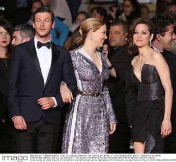 69. Festival de Cannes: It s Only the End of the World - Juste la Fin du Monde Filmpremiere Gaspard Ulliel (L), Lea Seydoux (C) and Marion Cotillard arrive on the red carpet before the screening of the film Juste la fin du monde (It s Only the End of the World) at the 69th annual Cannes International Film Festival in Cannes, France on May 19, 2016.  CAN20160519801 DAVIDxSILPA