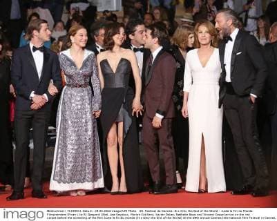 69. Festival de Cannes: It s Only the End of the World - Juste la Fin du Monde Filmpremiere (From L to R) Gaspard Ulliel, Lea Seydoux, Marion Cotillard, Xavier Dolan, Nathalie Baye and Vincent Cassel arrive on the red carpet before the screening of the film Juste la fin du monde (It s Only the End of the World) at the 69th annual Cannes International Film Festival in Cannes, France on May 19, 2016.  CAN20160519803 DAVIDxSILPA