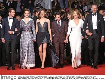 69. Festival de Cannes: It s Only the End of the World - Juste la Fin du Monde Filmpremiere (From L to R) Gaspard Ulliel, Lea Seydoux, Marion Cotillard, Xavier Dolan, Nathalie Baye and Vincent Cassel arrive on the red carpet before the screening of the film Juste la fin du monde (It s Only the End of the World) at the 69th annual Cannes International Film Festival in Cannes, France on May 19, 2016.  CAN20160519810 DAVIDxSILPA