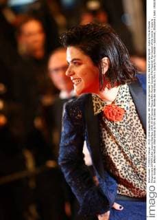 69. Festival de Cannes: It s Only the End of the World - Juste la Fin du Monde Filmpremiere 207870 Julien Cauvin Starface 2016-05-19 Cannes France 69th Annual Cannes Film Festival. Red Carpet of the movie « Juste la fin du monde » . 69ème Festival International du film de Cannes. Montée des marches du film « Juste la fin du monde » Sokolinski, Stéphanie ( SoKo )  Copyright: xJulienxCauvinx STAR_207870_028